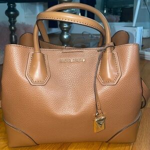 Micheal Kors handbag